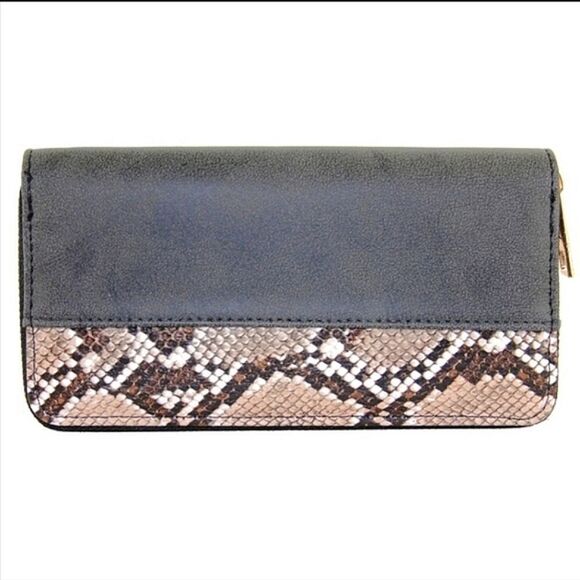 Animal Print Snakeskin Design Vegan Leather Wallet - Picture 4 of 6